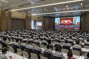 增底氣、強干勁！中國巨石黨員干部熱議黨的二十大報告